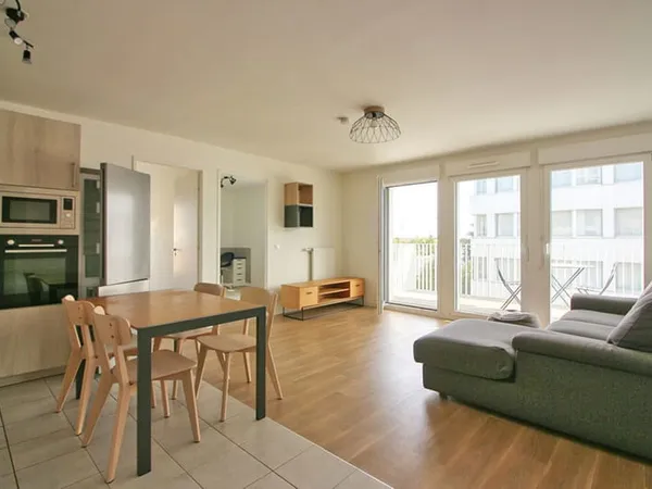 3 pièces "loué meublé" , 64 m² , Balcon + Parking , Massy Atlantis