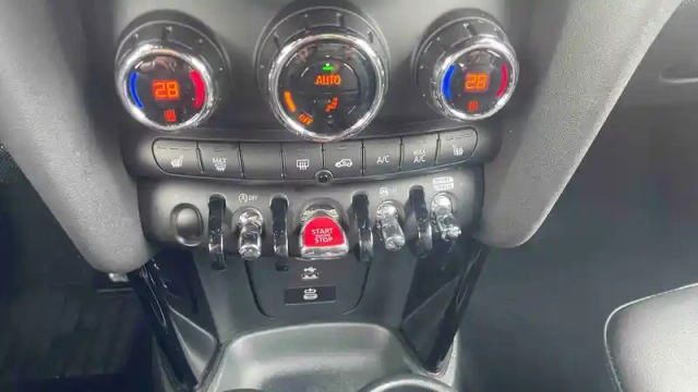 Mini Mini hatch 3 portes cooper 136 ch dkg7 — photo 49