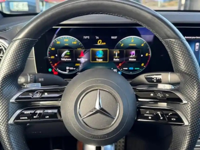Mercedes Classe E berline 220 d amg line — photo 19