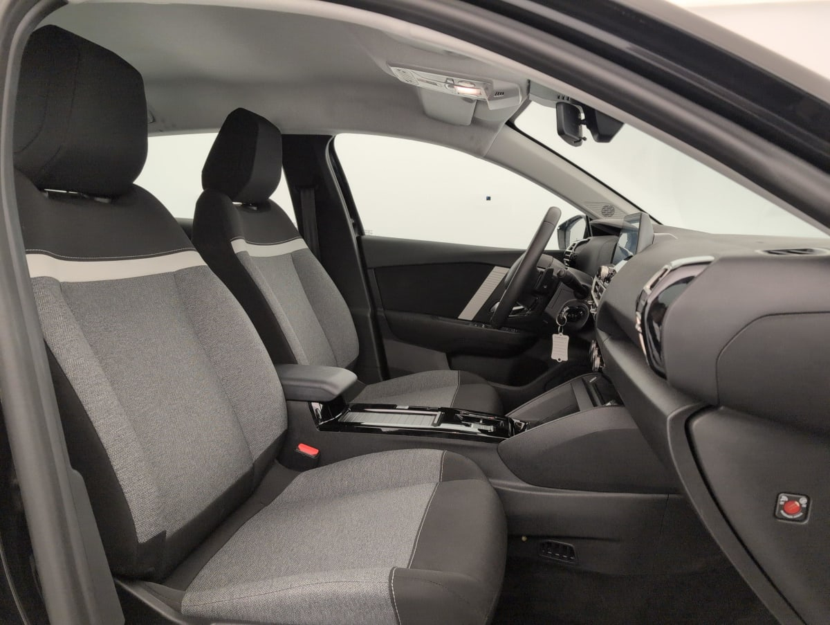 Citroën C4 — photo 9