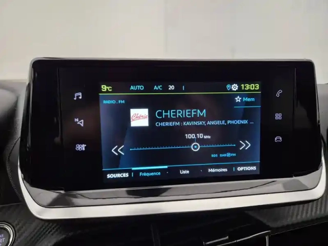 Peugeot 208 electrique 50 kwh 136ch — photo 17
