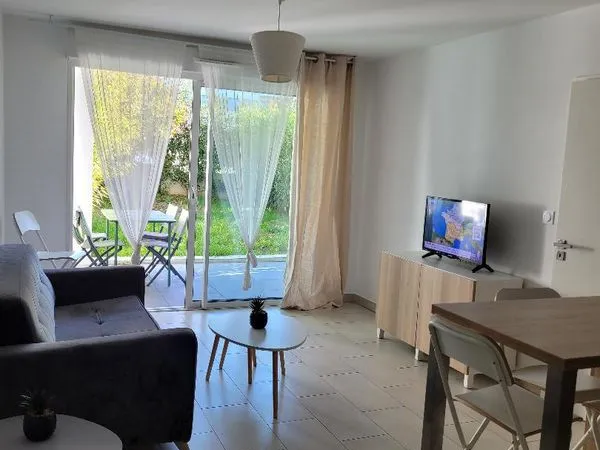 T2 avec jardin, résidence recente de standing