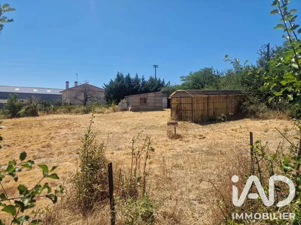Terrain 1883 m²