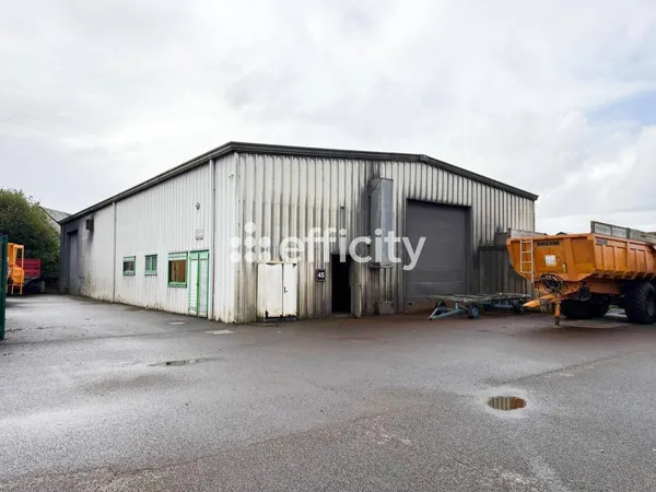 Local commercial 400 m²