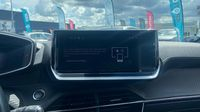 Peugeot 208 1.2 Hybrid 100ch GT e-DCS6 — photo 18