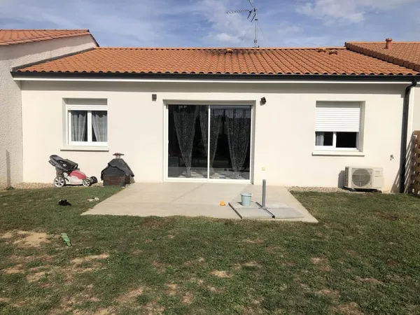 A louer maison récente à Ste Bazeille