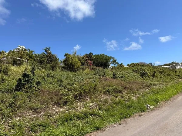 GISSAC Terrain constructible à vendre de 605 m²