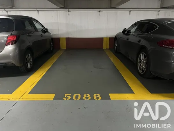 Stationnement Vente Paris  11m² 20000€