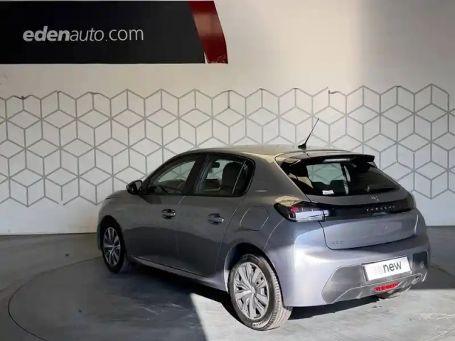 Peugeot 208 puretech 100 s&amp;s bvm6 — photo 4