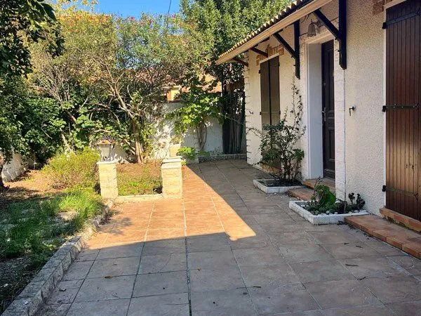 Maison à louer à l'année