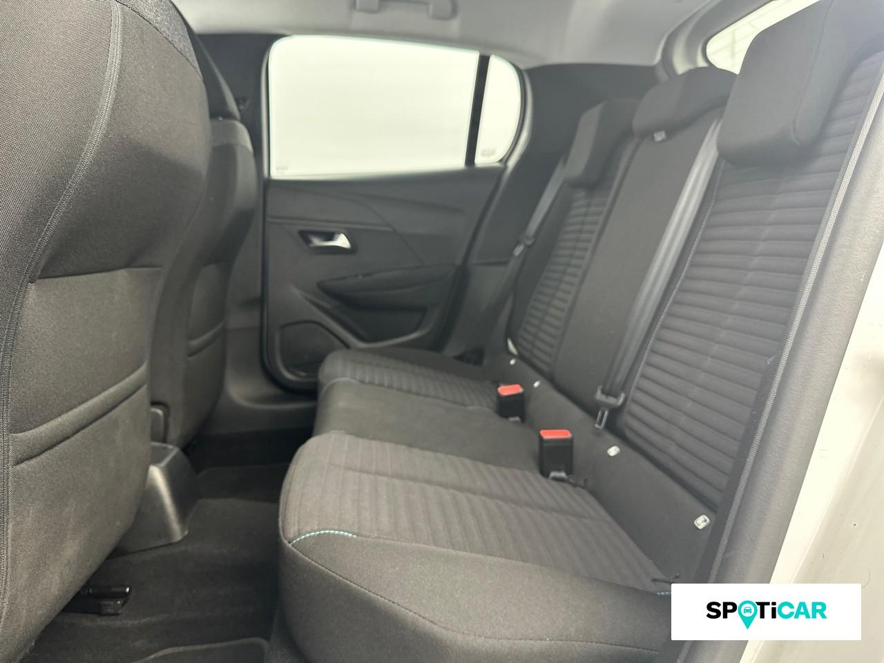 Peugeot 208 1.2 puretech 100ch s&s style 118g — photo 10