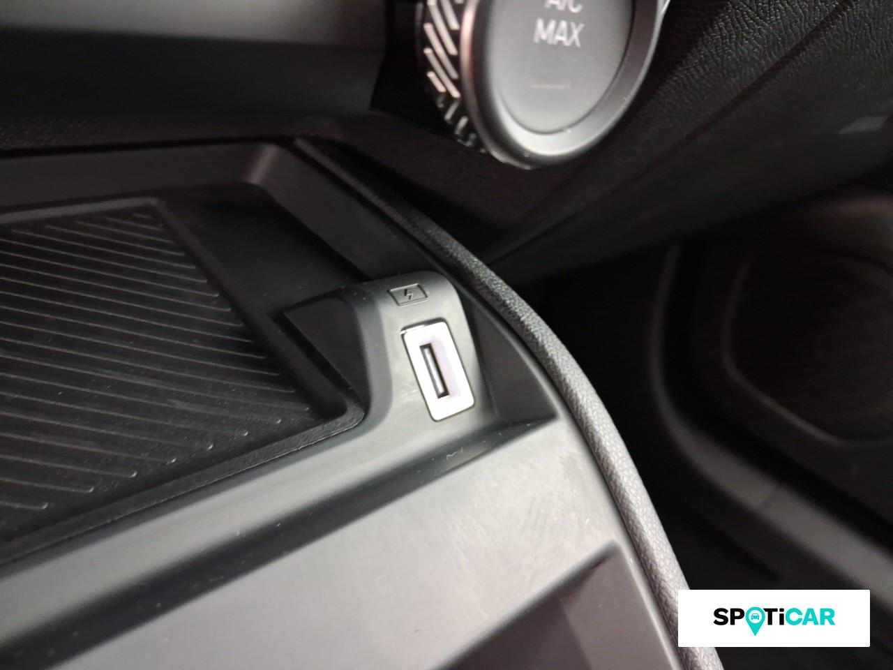 Citroën C4 1.2 hybride 145ch plus e-dcs6 — photo 16