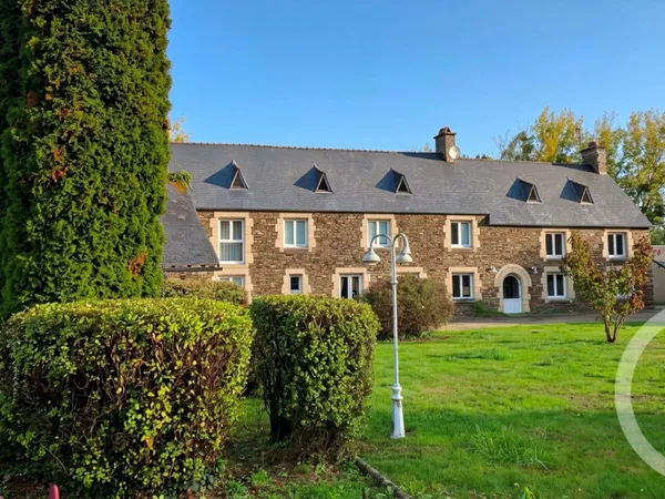 Maison 9 pièces 241 m²