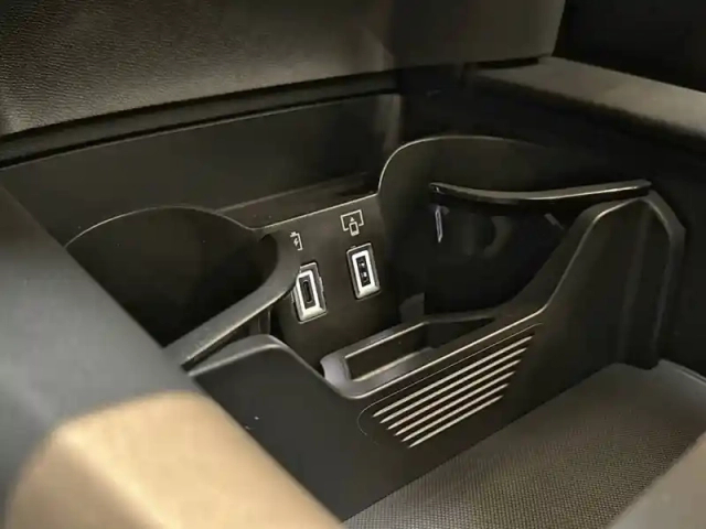 Ds N8 n°8 230 ch fwd standard range — photo 30