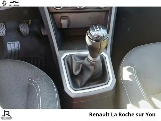 Dacia Sandero 1.0 tce 90ch journey — photo 6