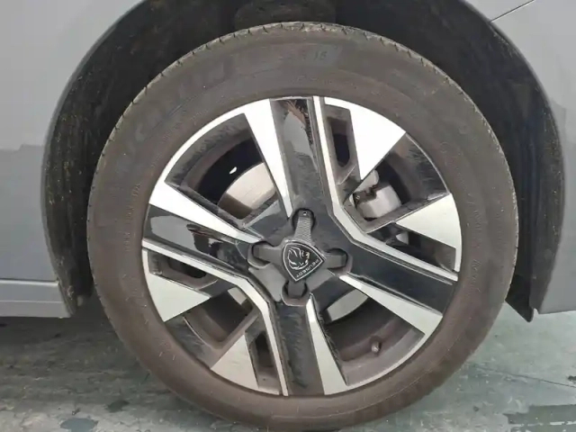 Peugeot 208 100 s&amp;s bvm6 — photo 32