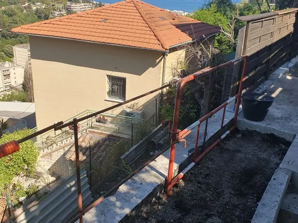 Opportunité rare - terrain avec vue mer - route de bellet
