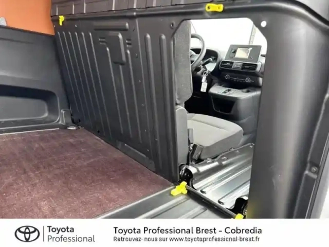 Toyota Proace city electric medium 50 kwh dynamic mc23 — photo 12