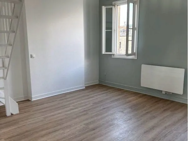 Appartement T3 avec mezzanine - Bordeaux centre