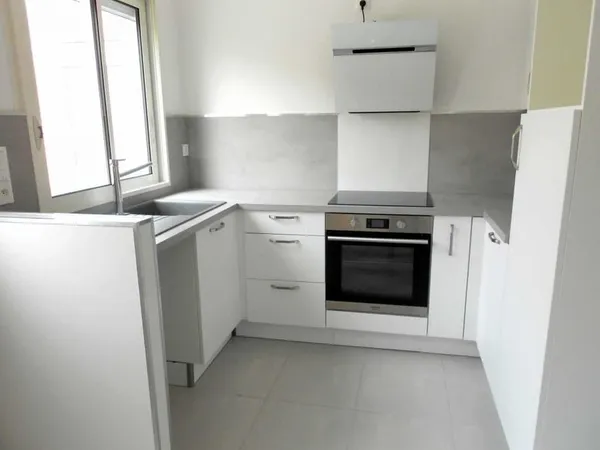 A LOUER - PORT LA NOUVELLE - MAISON 2 PIECES CLIMATISEE