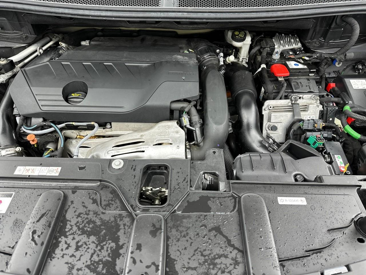 Peugeot 3008 hybrid 225 e-eat8 allure — photo 15