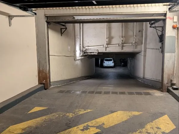 Place parking rue de Joinville
