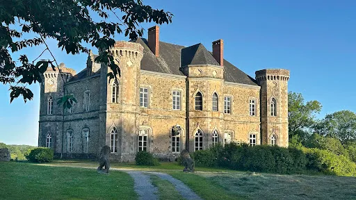 Château 670 m²