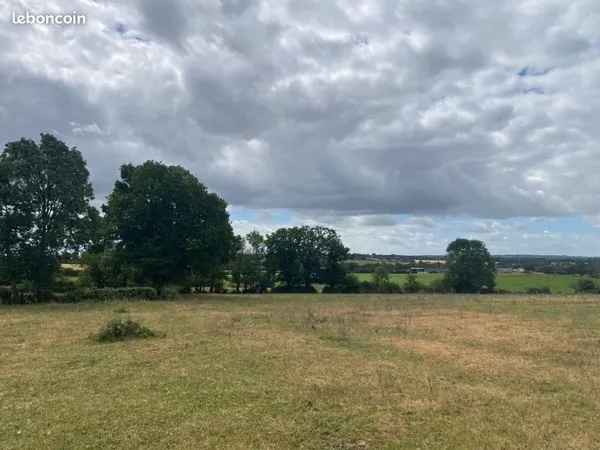 Terrain à bâtir de 471 m² à SÈVREMOINE (49)