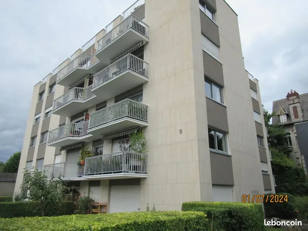 A LOUER à ROUEN (RUE DU PEROU, RESIDENCE SECURISEE LE TIVOLI) APPARTEMENT F2 DE 52.66 M² AU 4EME ETA