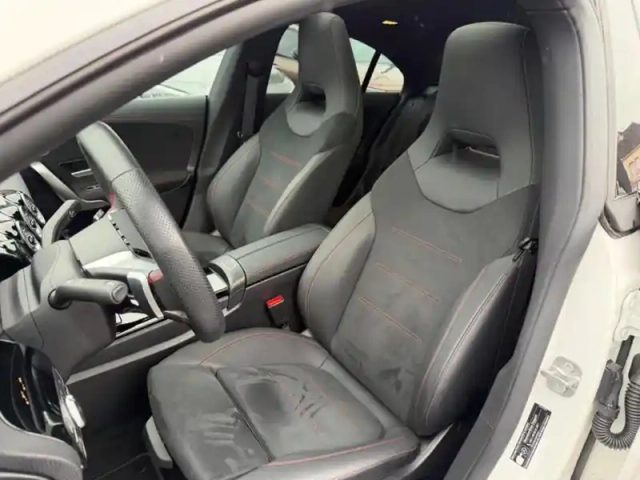 Mercedes Cla 200 d coupé amg line — photo 15