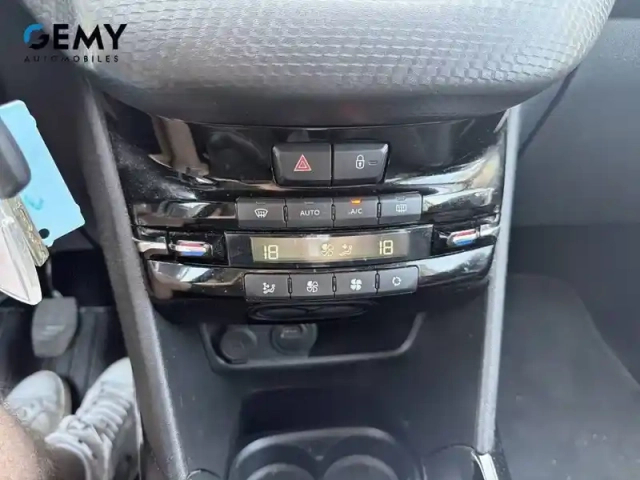 Peugeot 2008 puretech 110ch s&amp;s bvm6 — photo 19