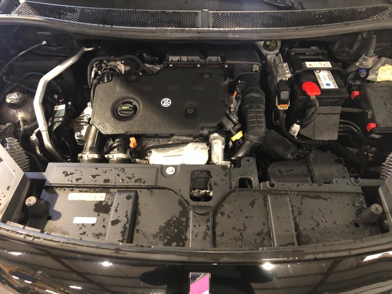 Ds Ds 7 crossback crossback bluehdi 130 eat8 performance line+ — photo 14