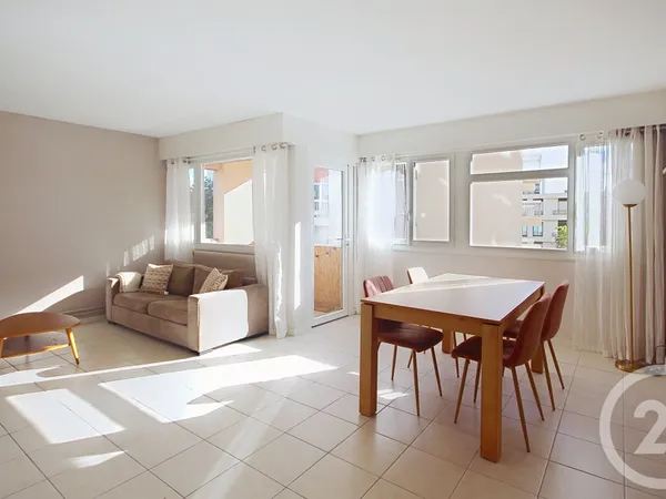 Appartement 4 pièces 69 m²