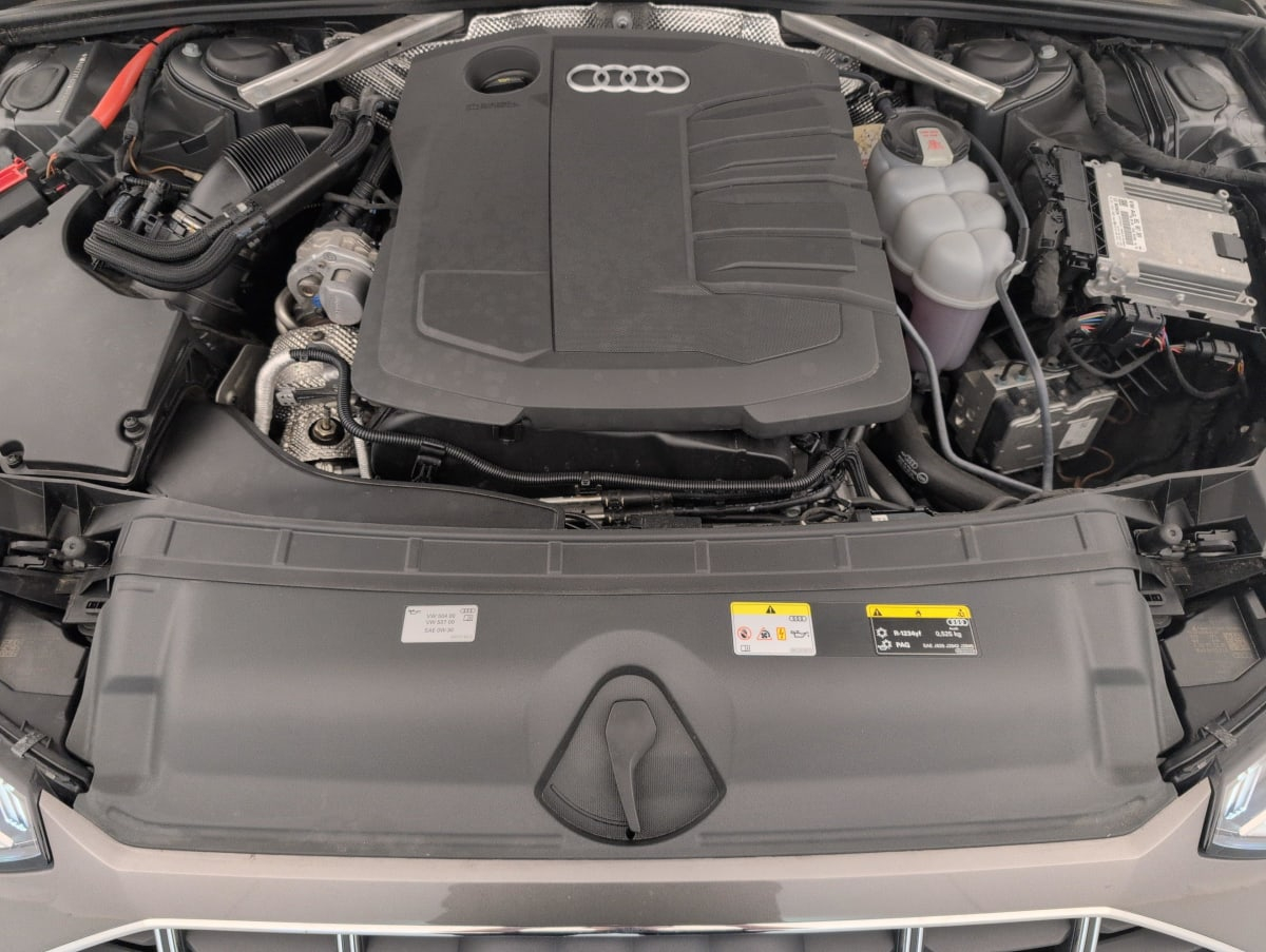 Audi A4 Allroad — photo 21