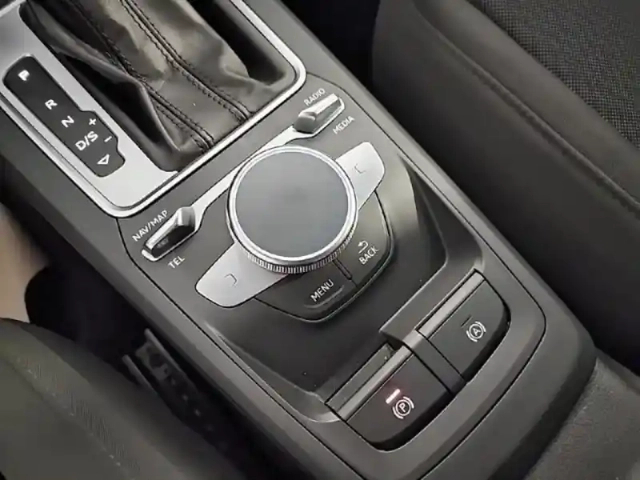 Audi Q2 35 tfsi 150ch advanced — photo 7