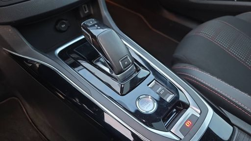 Peugeot 308 1.2 Puretech 130 EAT8 - GT Line – 2019 – 132202 km – Essence – Boîte Automatique — photo 17