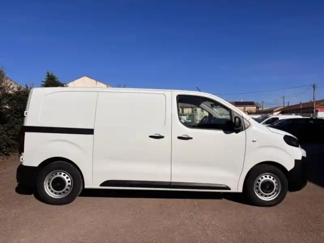 Fiat Scudo fg m 1.5 diesel 120ch pack premium connect — photo 4