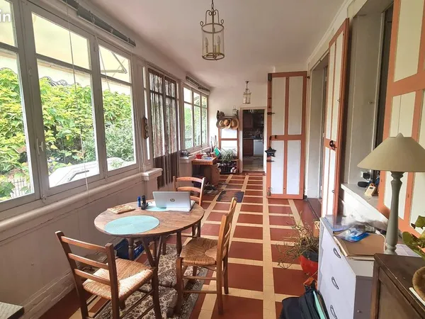 Maison 9 pièces 269 m²