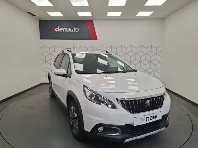 Peugeot 2008 1.2 puretech 110ch s&amp;s bvm5 — photo 12