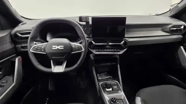 Dacia Duster hybrid-g 150 4x4 — photo 7