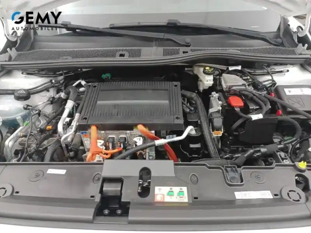 Peugeot 208 electrique 50 kwh 136 — photo 15