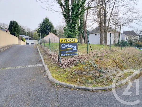 Terrain 651 m²