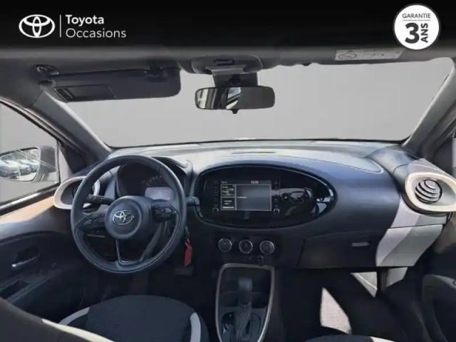 Toyota Aygo x 1.0 vvt-i 72ch design s-cvt my23 — photo 23