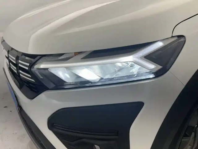 Dacia Sandero eco-g 100 gsr2 — photo 35
