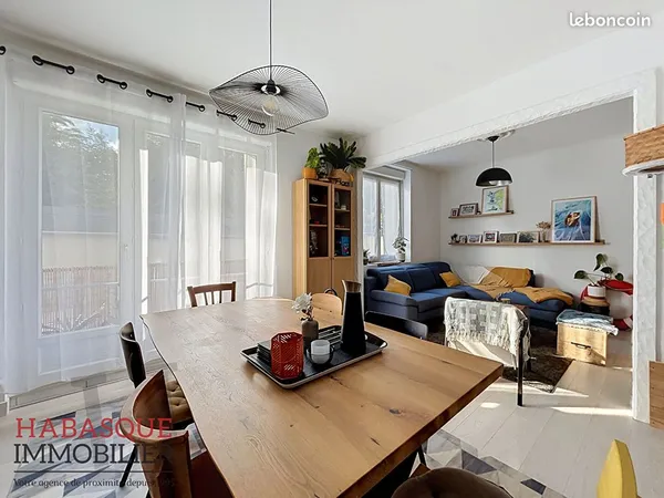 Appartement 4 pièces 77 m²