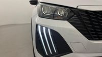 Peugeot 2008 1.2 Hybrid 145ch Style e-DCS6 — photo 17