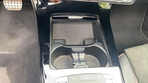Mercedes Classe A 200 163 7G-DCT - Amg Line + – 2019 – 53175 km – Essence – Boîte Automatique — photo 8