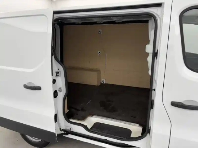 Renault Trafic fgn l1h1 2800 kg blue dci 110 — photo 25
