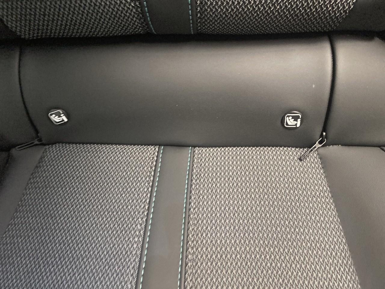 Peugeot 308 hybrid 145 e-dcs6 allure — photo 21