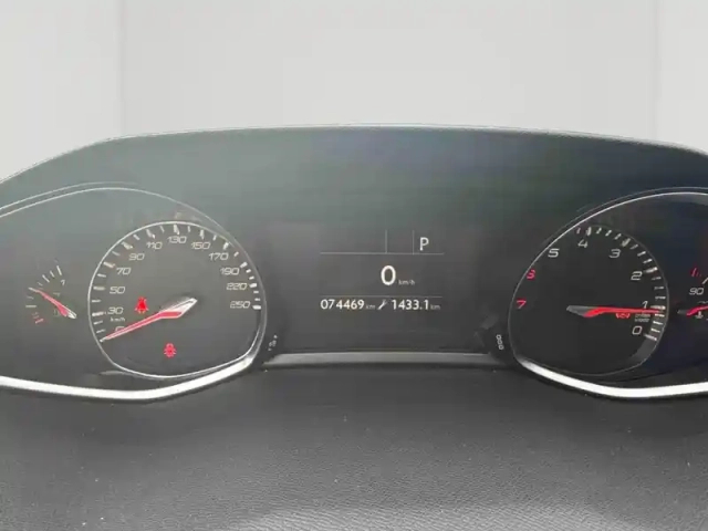 Peugeot 308 1.2 puretech 130ch e6.c s&amp;s tech edition eat8 — photo 14